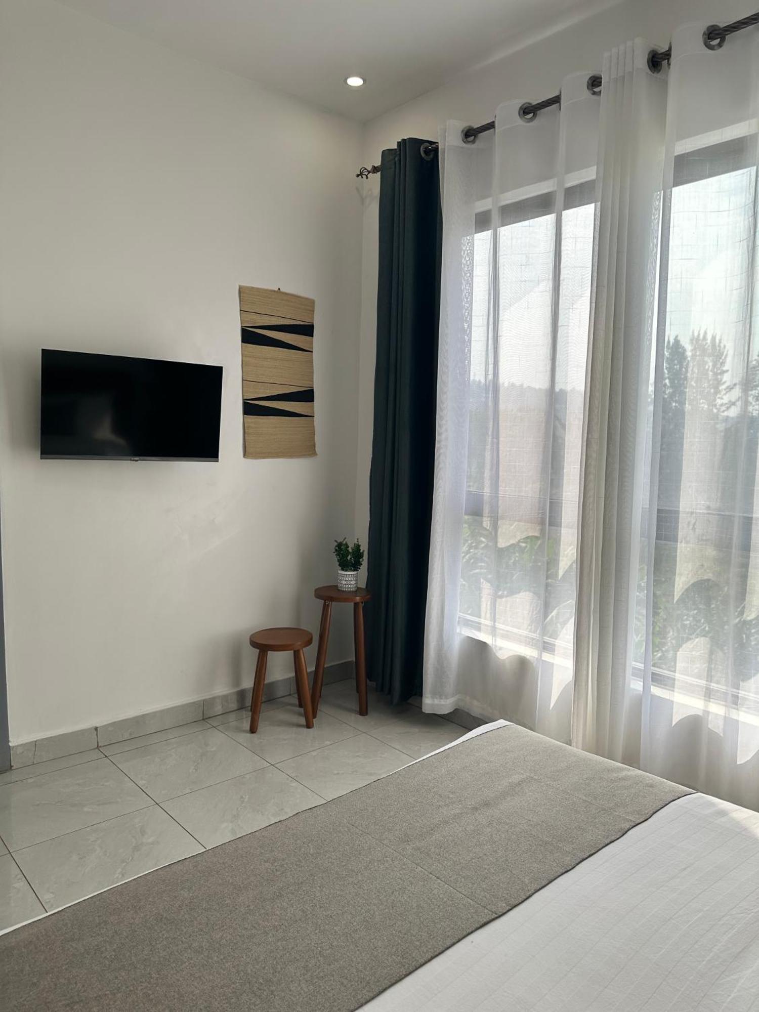 Coalescence Hotel Rwanda คิกาลี ภายนอก รูปภาพ